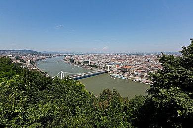 《生化危机》官方整活：请玩家选出没有坠毁的直升机